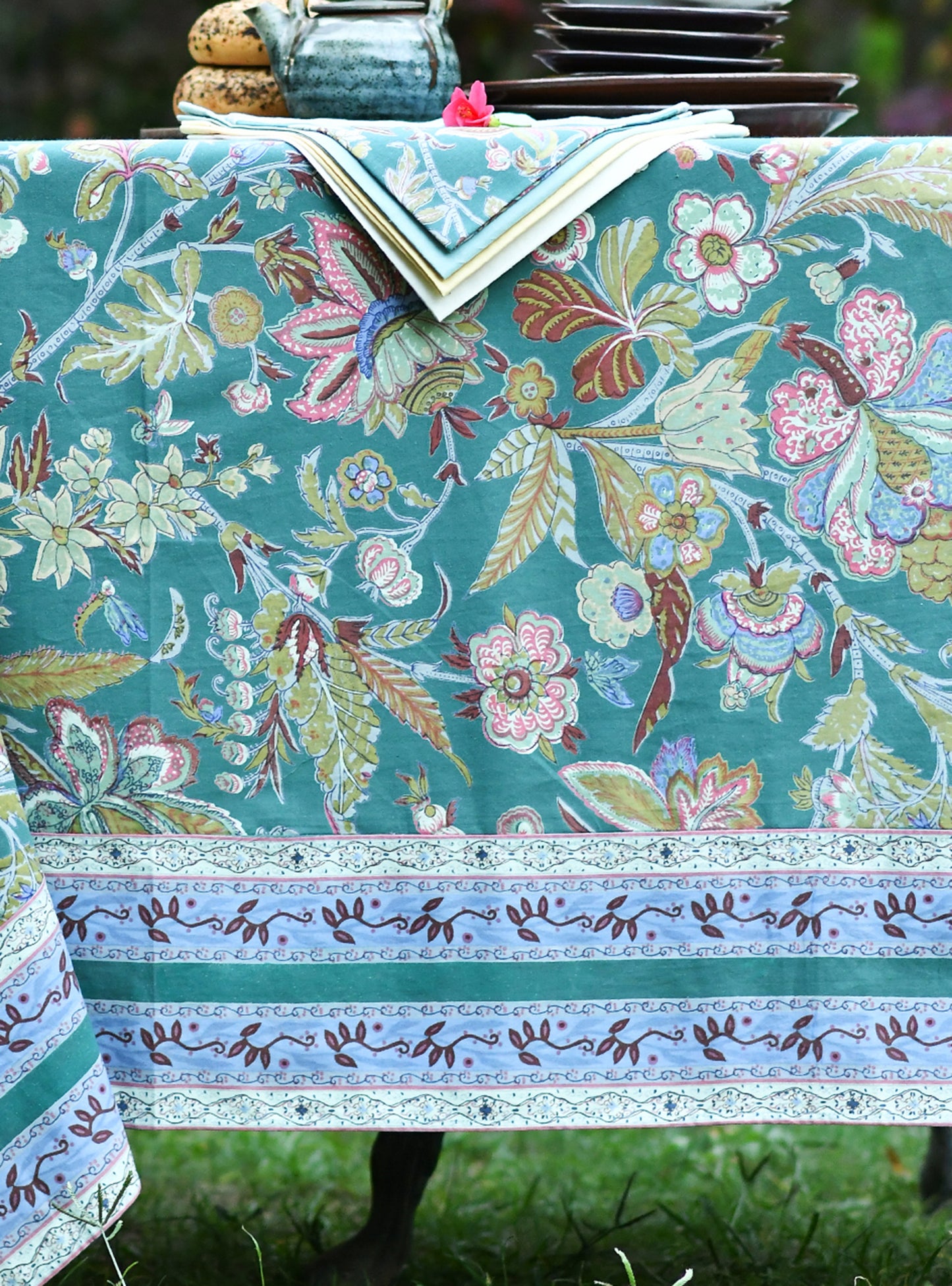 Printed Table Cloth With Extra Border : Hawaii Green | Sheeting