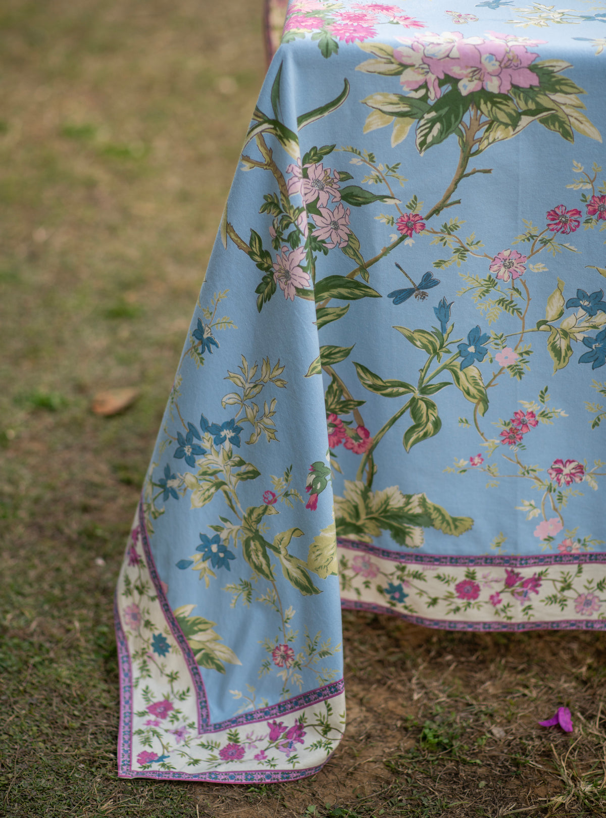 Printed Table Cloth/ Bed Cover With Border : Corsica Chambray Sheeting