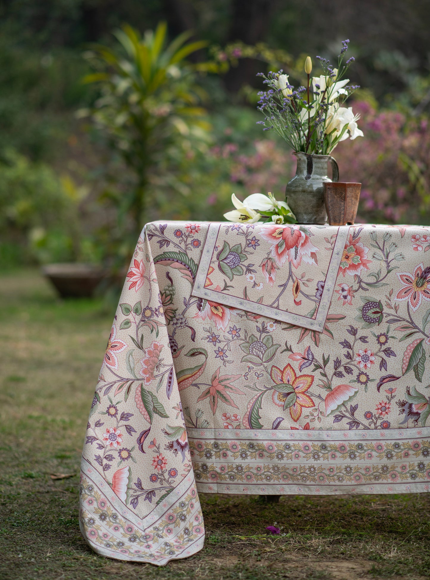 Printed Table Cloth With Extra Border : Kerala Cream Sheeting