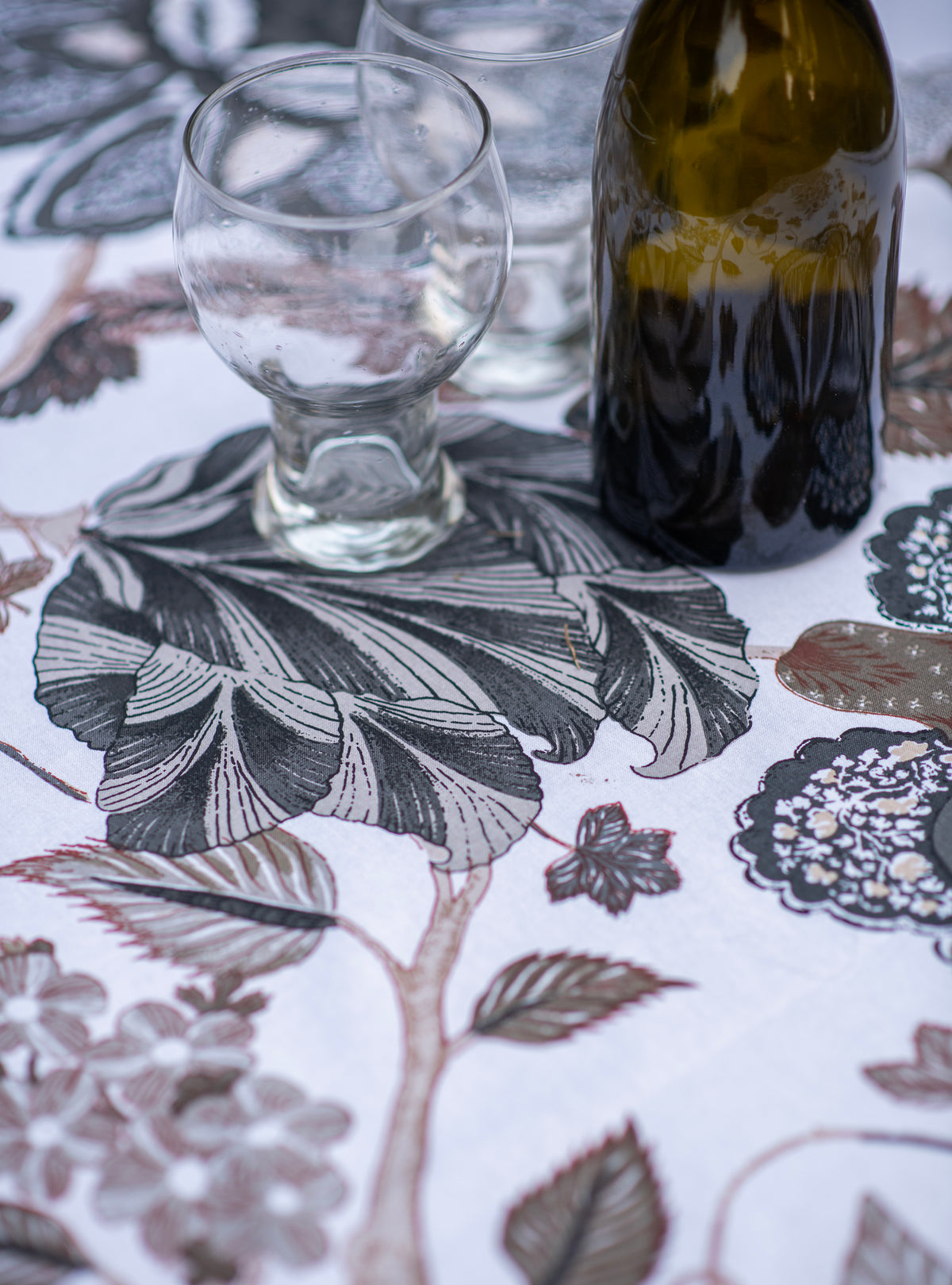 Printed Table Cloth/Curtain : Tree of Life Graphite Sheeting