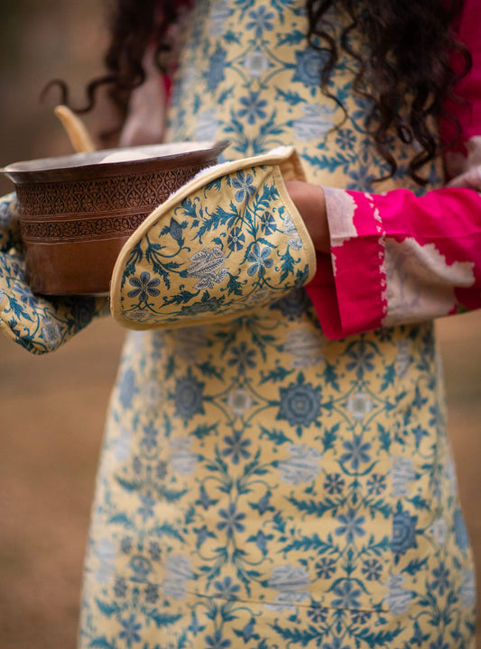 Printed Hot Pad : Tara Butter Canvas