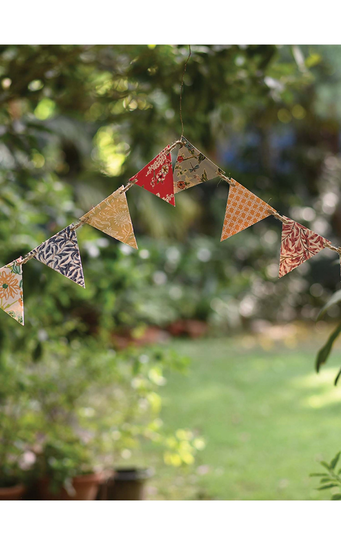 Triangle Hanging :Assorted