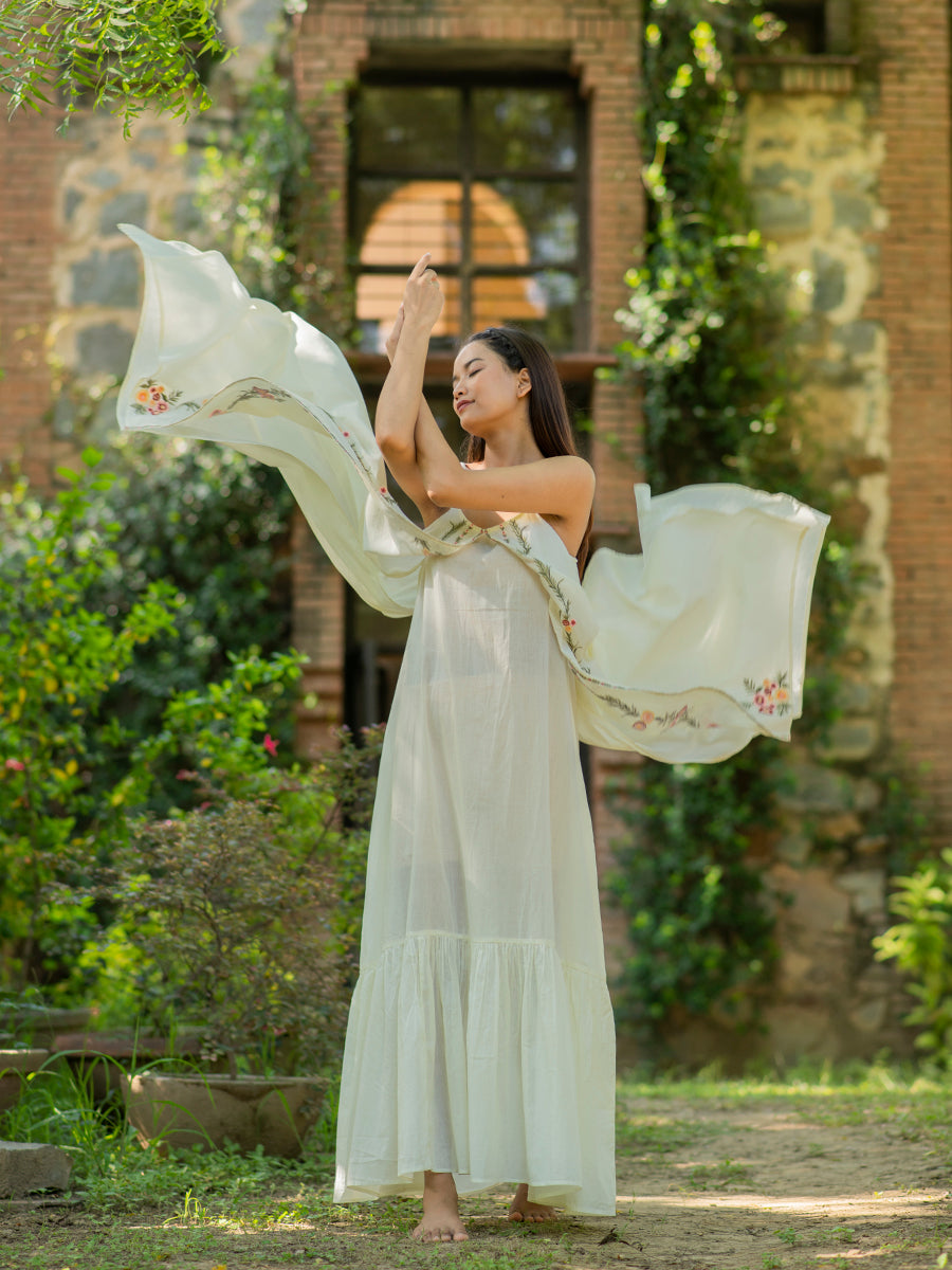 Vintage Maxi Embroidered : Solid Cream Voile