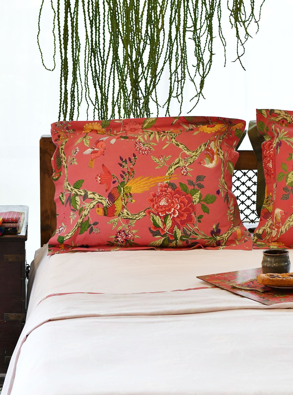 Printed Pillow Cover Reversible : Bird Coral Sheeting