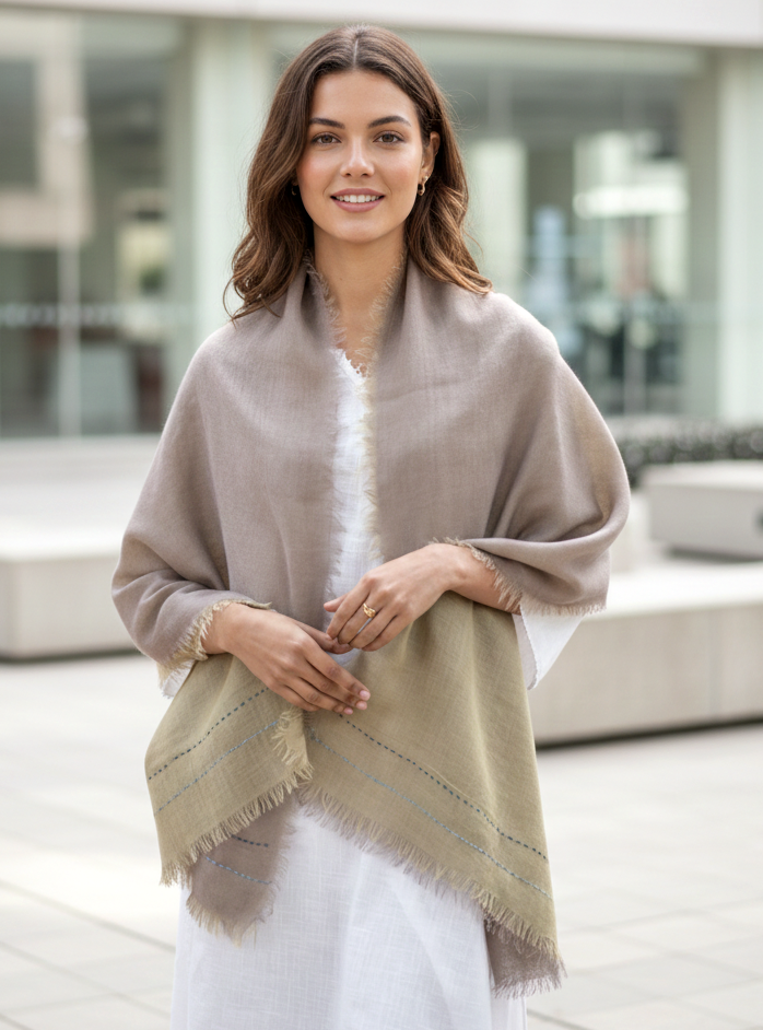 Double Layered Stole : Solid Lead Wool