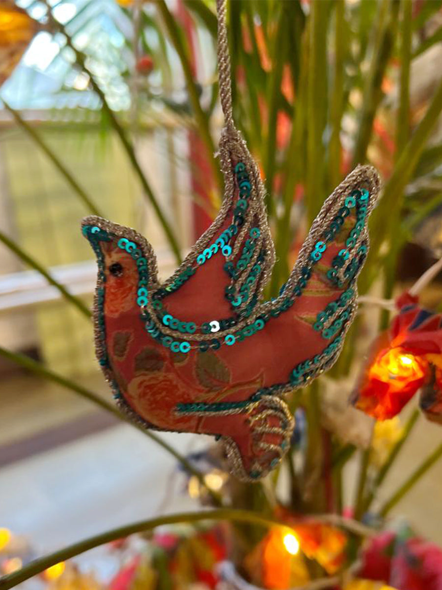 Dove Hanging : Upcycle