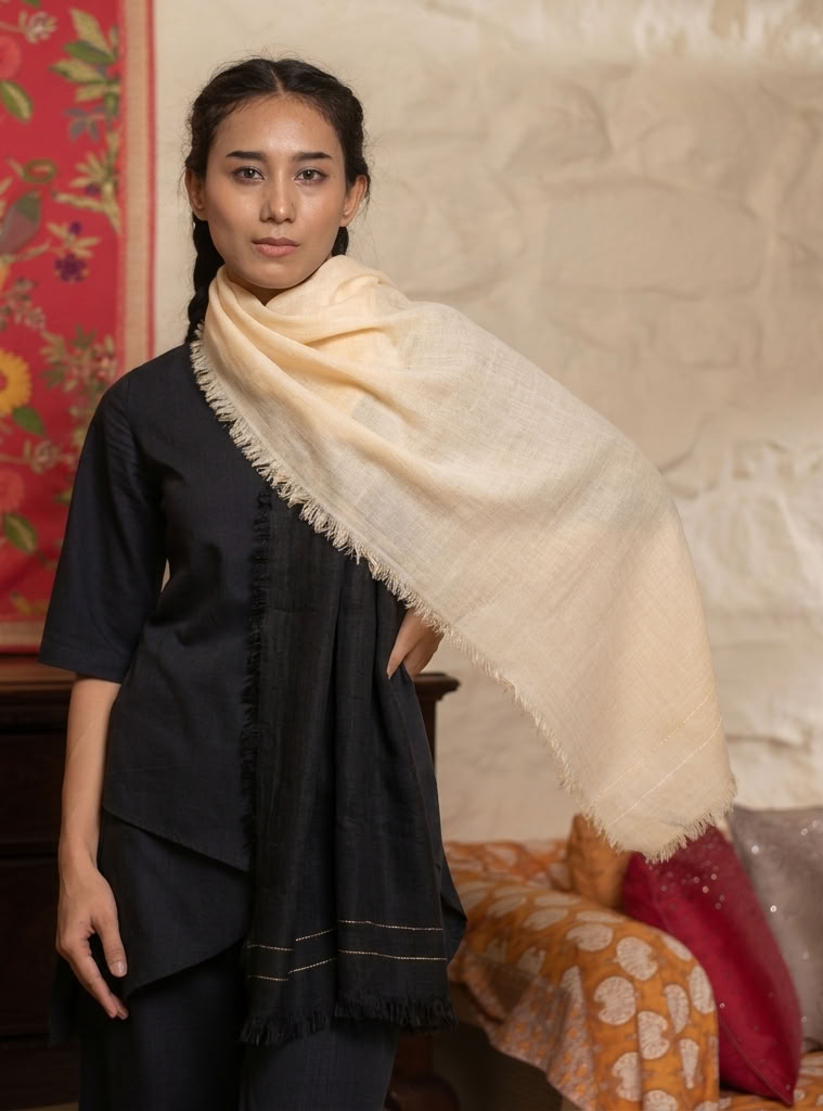 Double Layered Stole : Solid Black+Cream Matty Wool