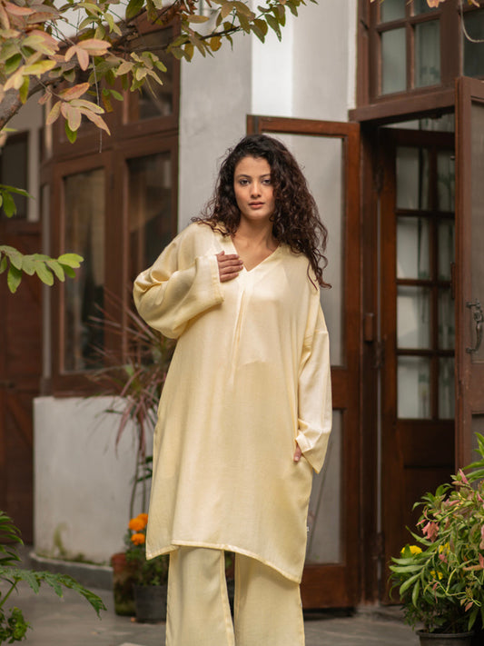 Solid Phiran : Hay Yellow Wool