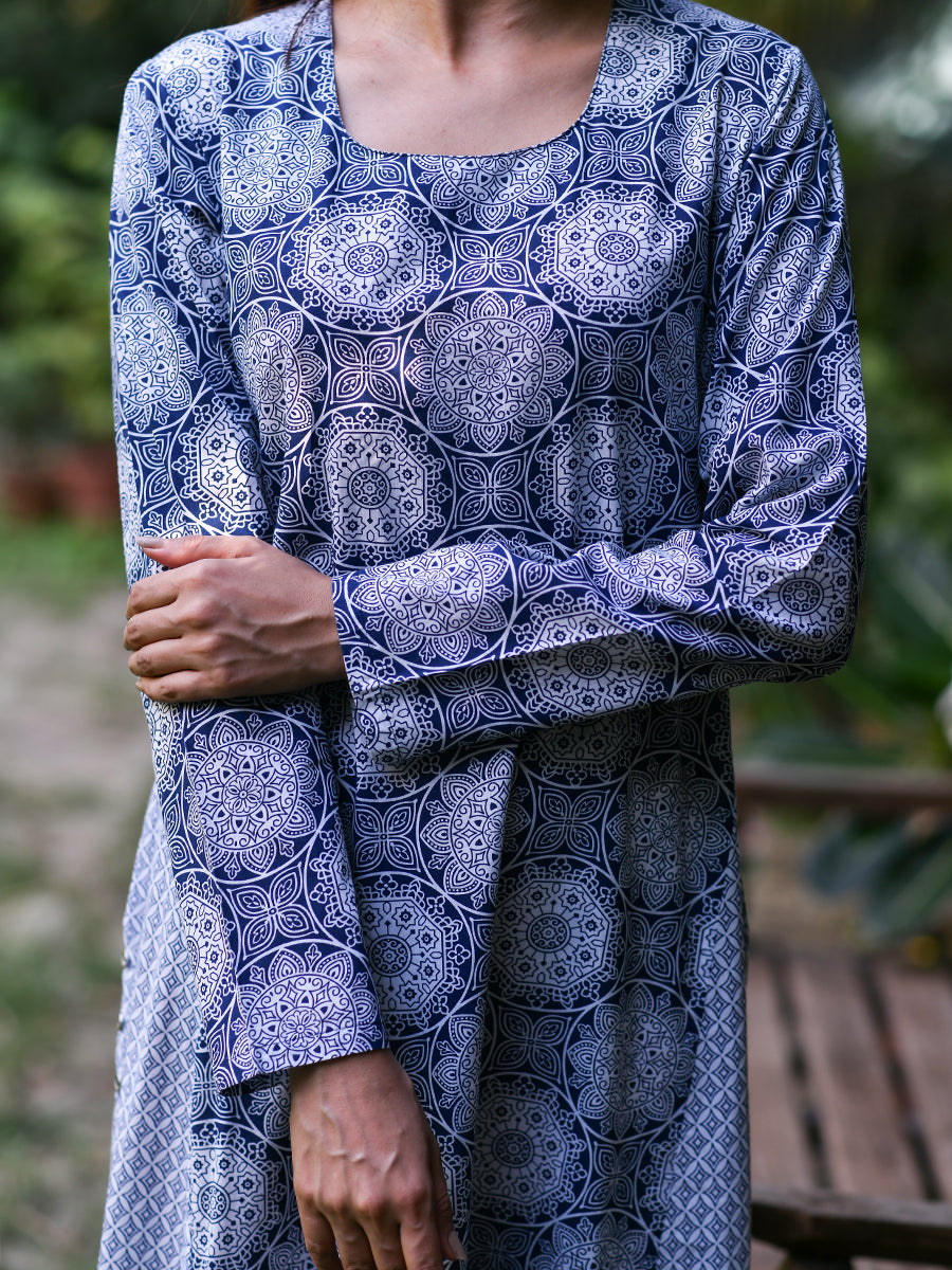 Medallion Leher Kurta : White
