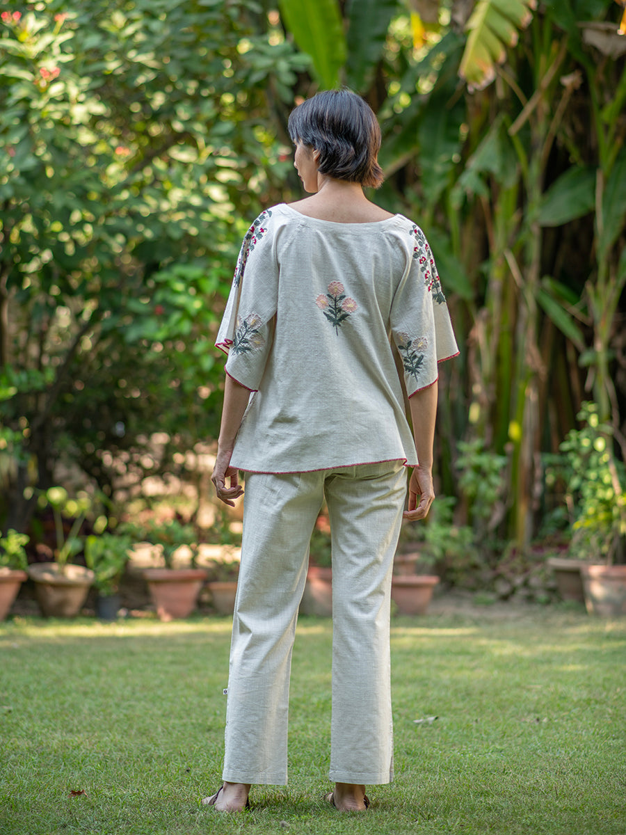Embroidered Flary Top : Cream