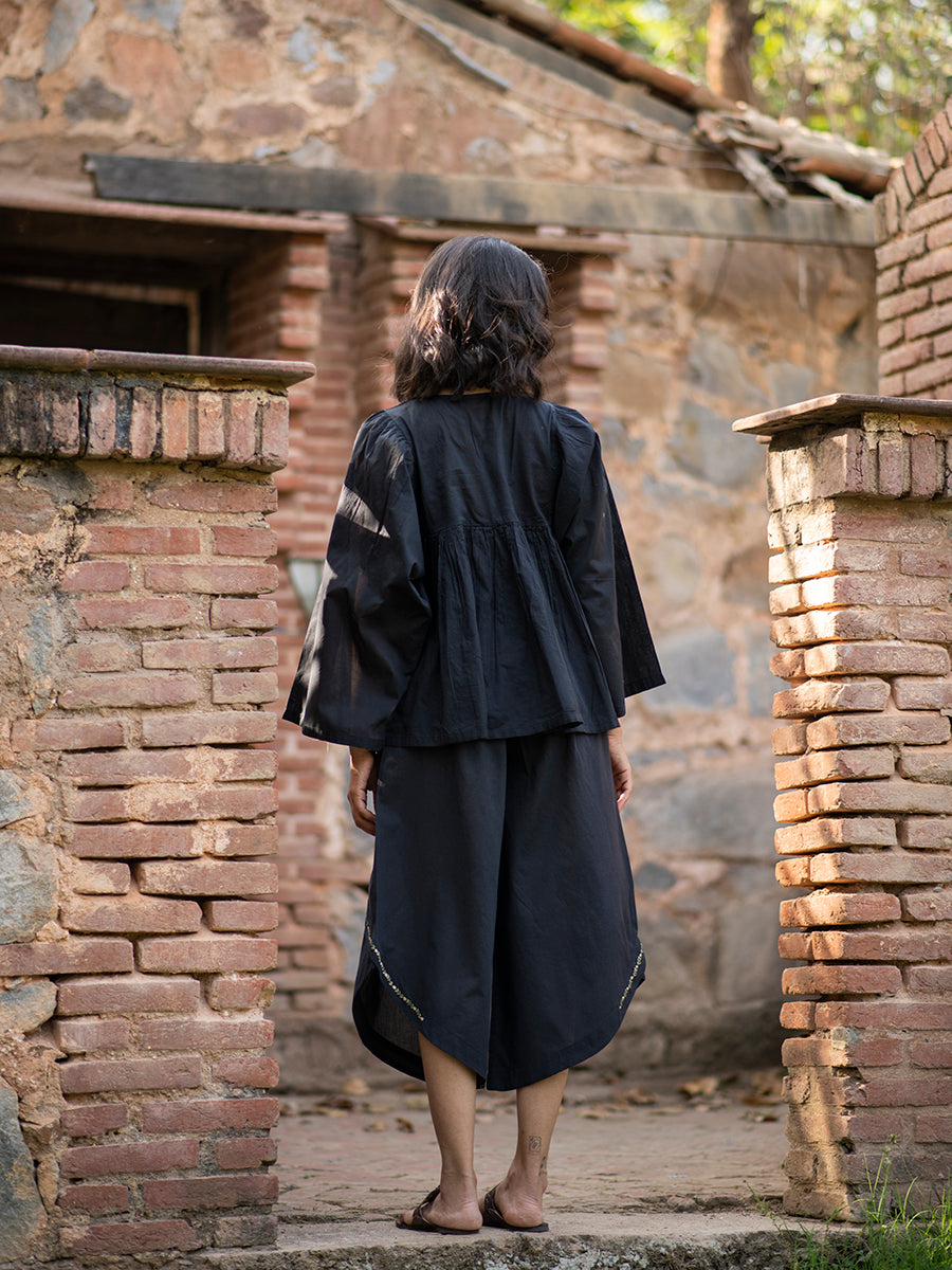 Katchi Top Embroidered : Black Voile