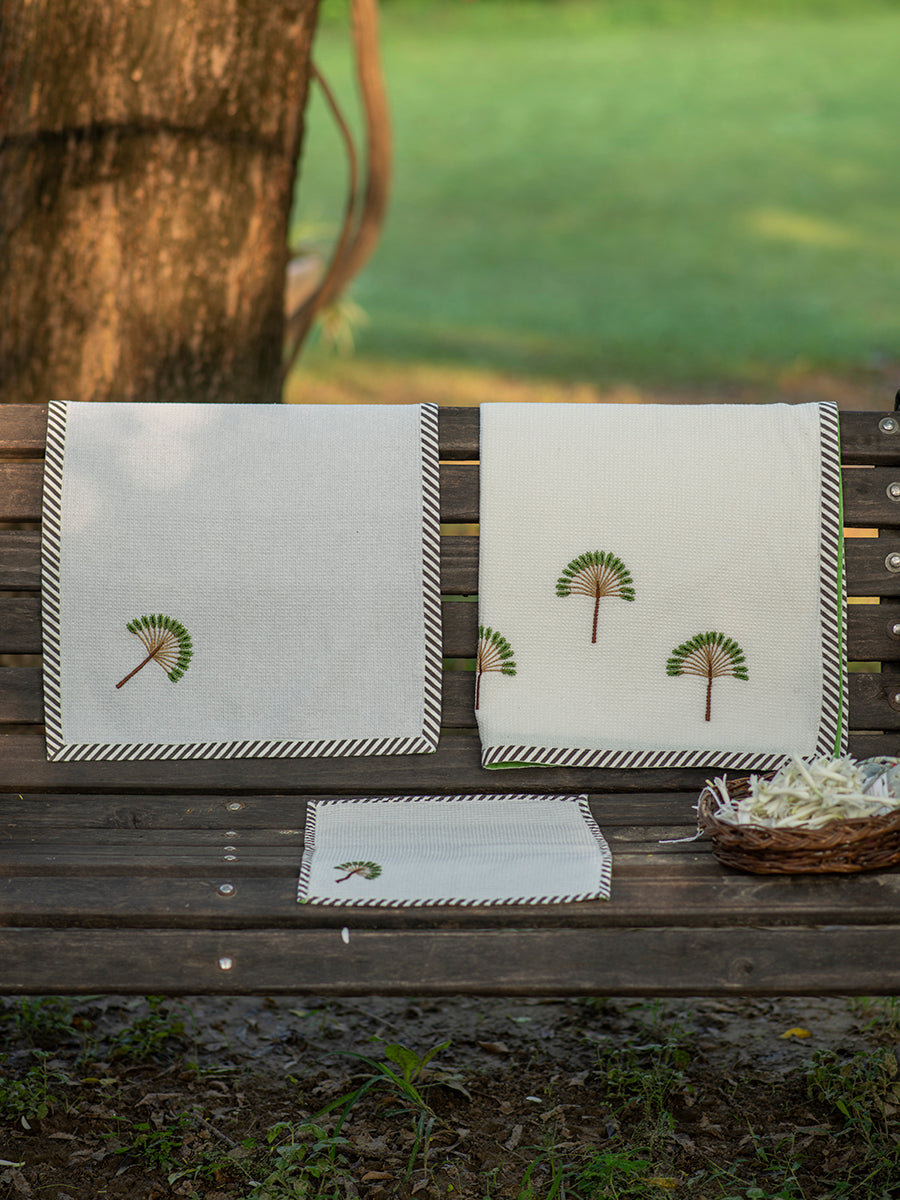 Hand Towel Embroidered  : Banana Country Honey Comb