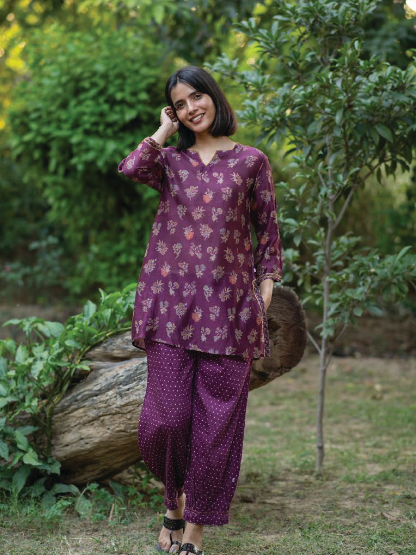 Pinch Cuff Pant :  Dots  Jamun Chanderi Satin